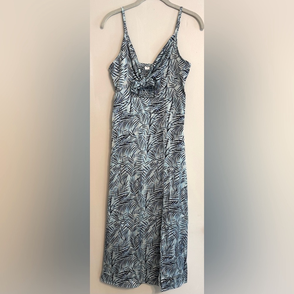 Blue and Black Leaf Print Silky Dress - Picture 2 of 7